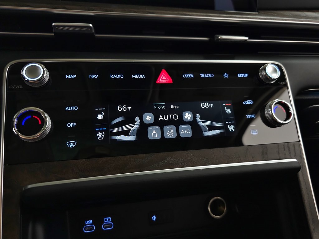 2026 Genesis GV70 2.5T Sport Prestige photo 24