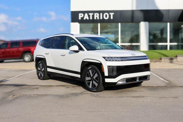 New 2026 White Hyundai SEL image 1