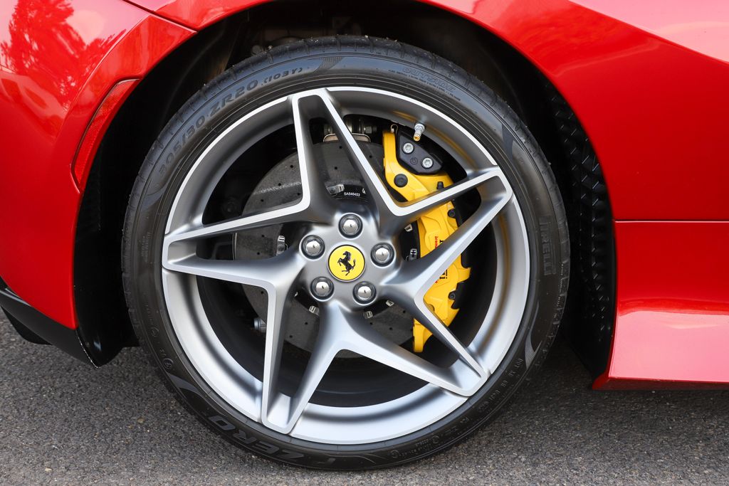 2021 Ferrari F8 Spider photo 44