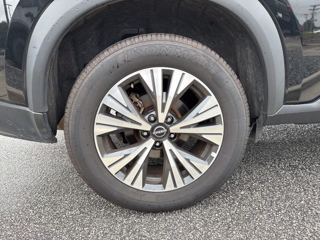 2023 Nissan Rogue SV photo 9