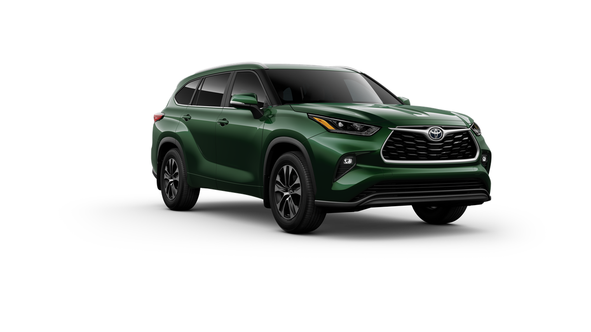 2025 Toyota Highlander XLE photo 6