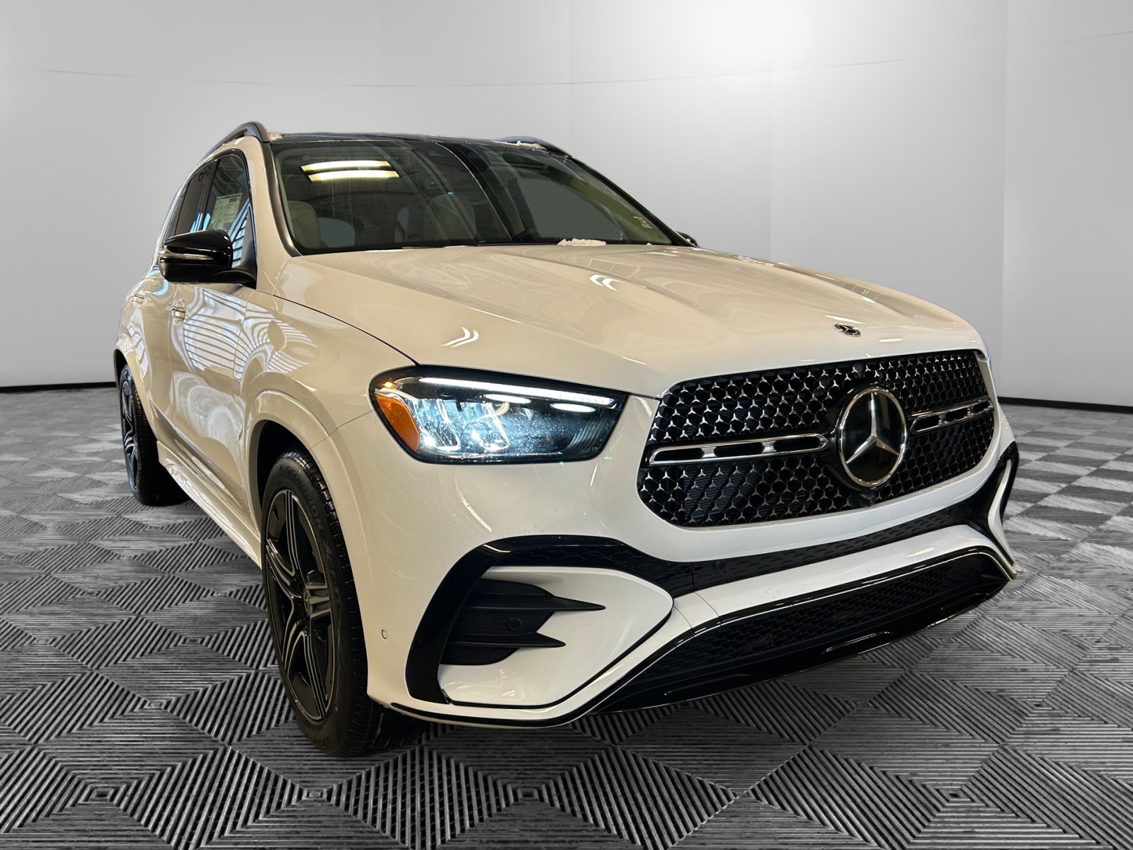 2026 Mercedes-Benz GLE GLE350's photo