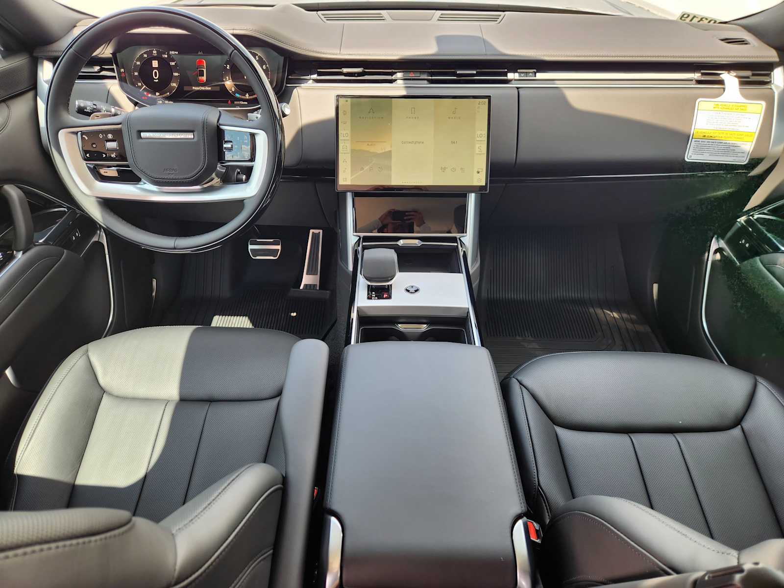 2025 Land Rover Range Rover SE photo 19