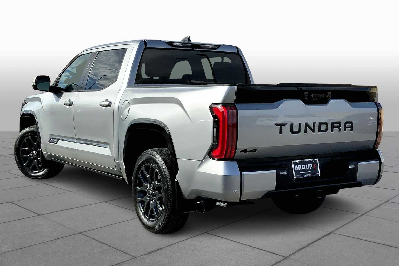 2025 Toyota Tundra Platinum CrewMax photo 11