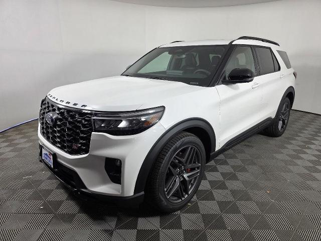 2025 Ford Explorer ST's photo