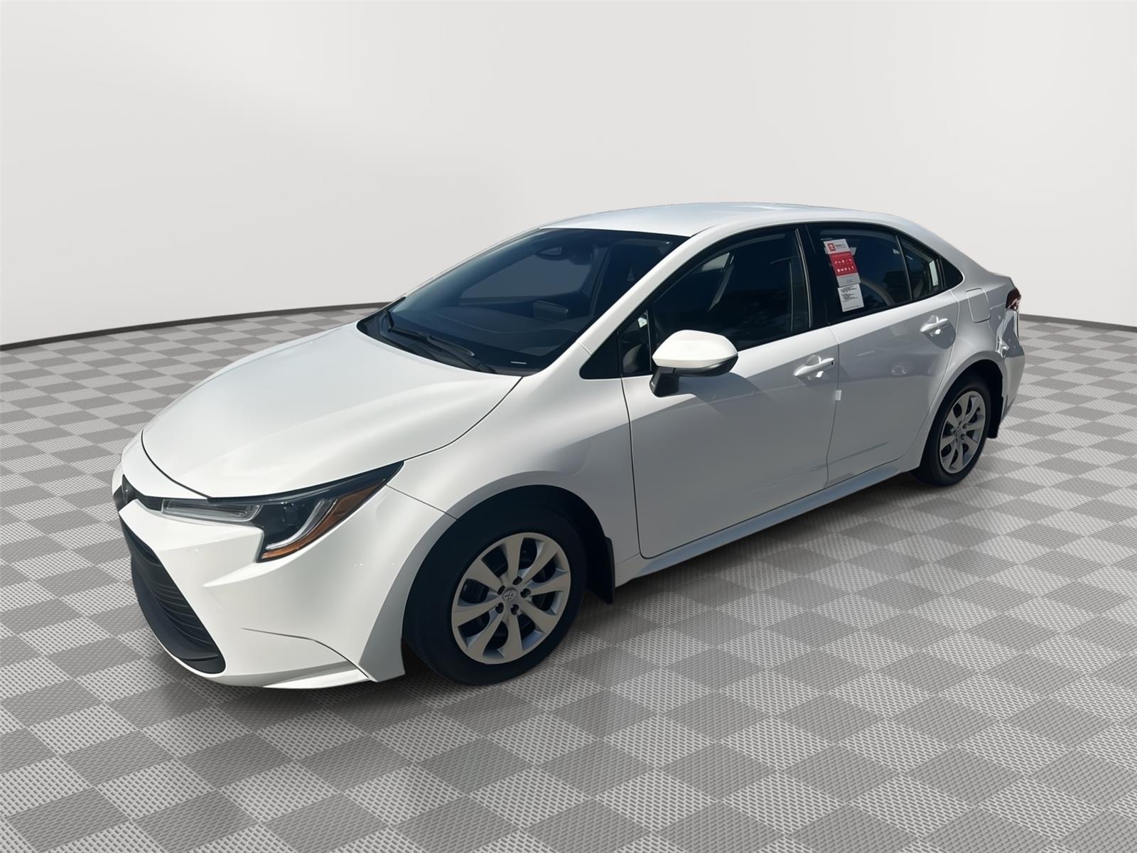 2026 Toyota Corolla LE's photo