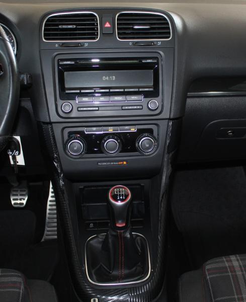 2013 Volkswagen Golf GTI photo 24
