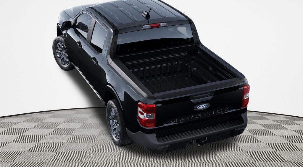 2025 Ford Maverick XLT photo 2