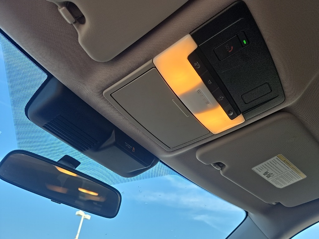 2024 Mitsubishi Outlander SE photo 19