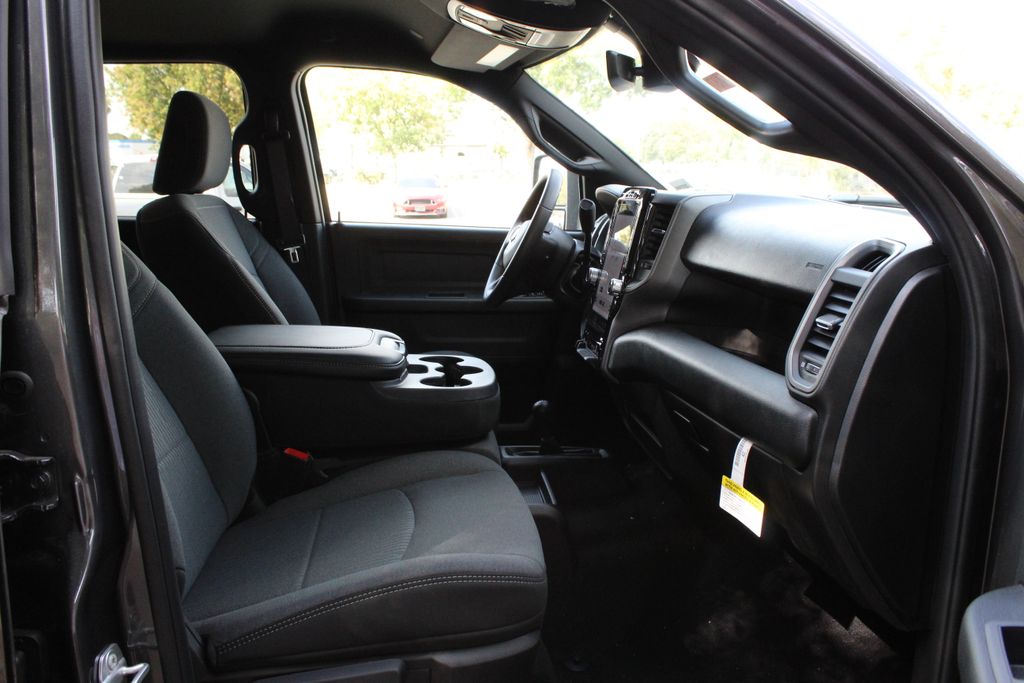 2024 Ram 2500 Tradesman photo 5