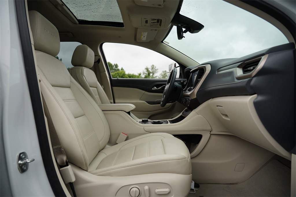 2023 Gmc Acadia Denali photo 11
