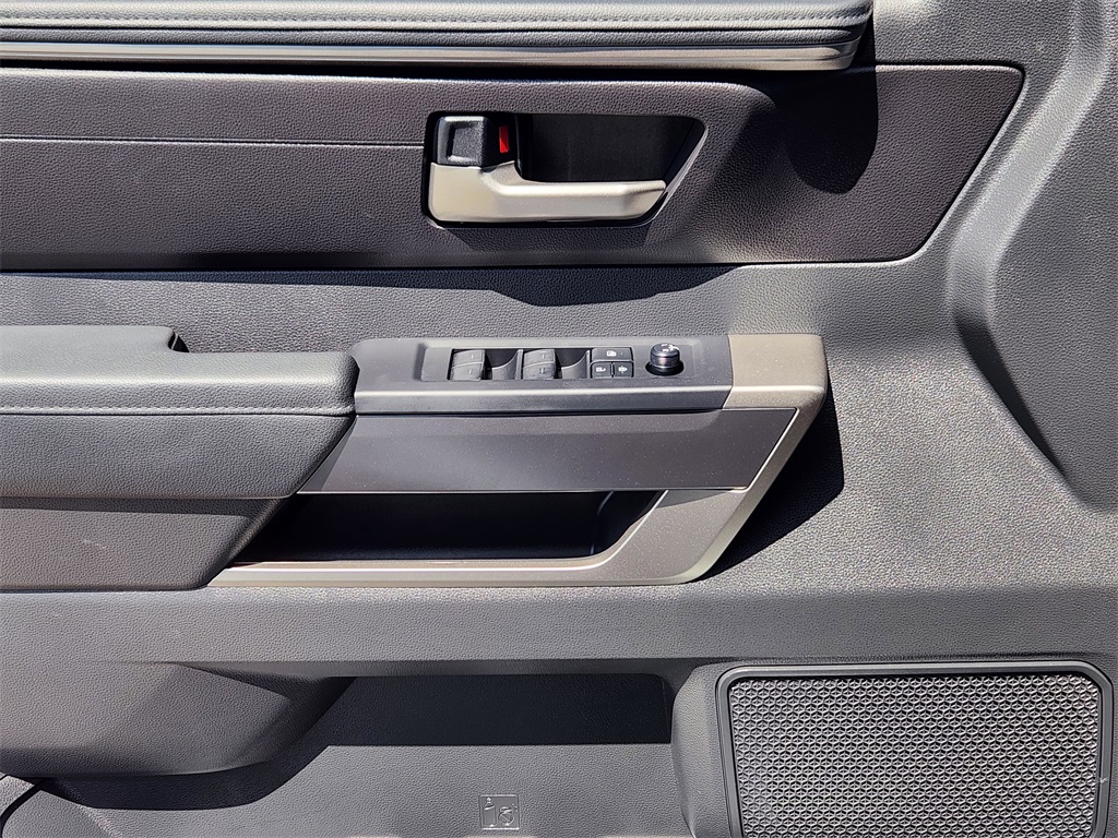 2025 Toyota Tundra SR5 photo 22