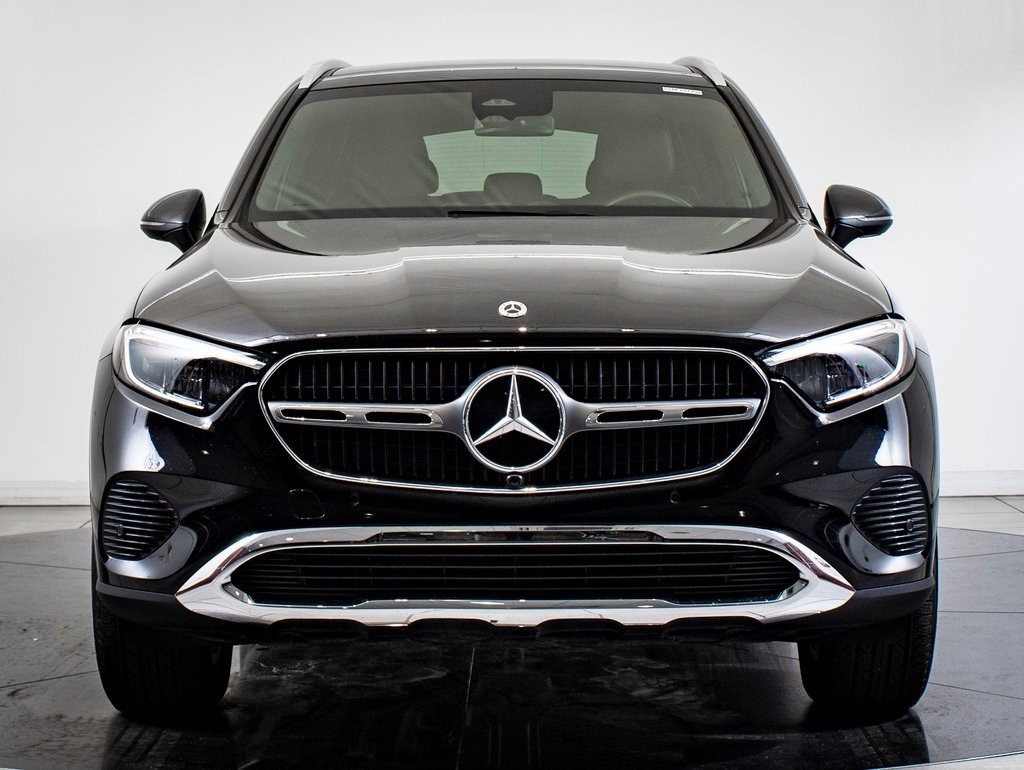 2025 Mercedes Benz GLC 300 4MATIC photo 2