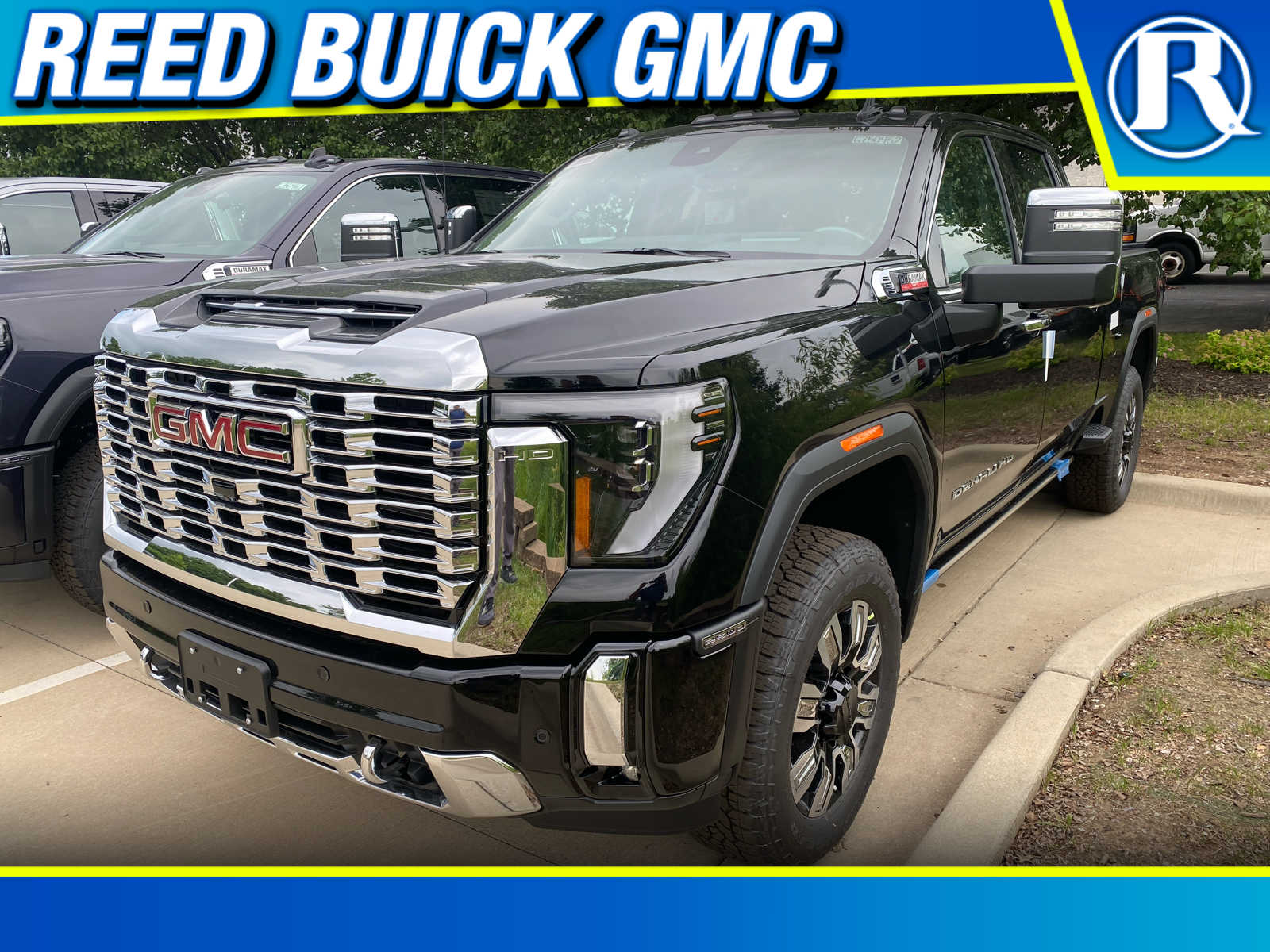 2025 Gmc Sierra 2500 HD Denali photo 2