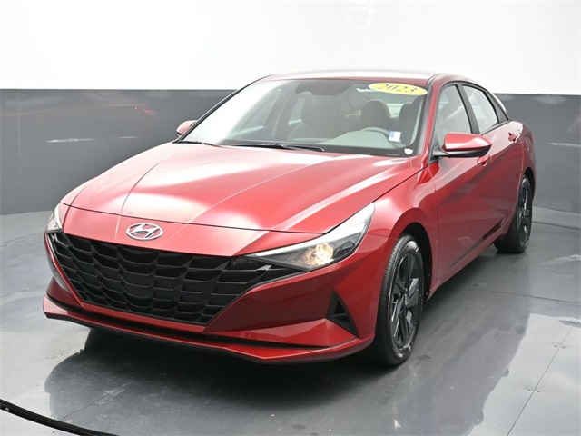 2023 Hyundai Elantra Blue's photo