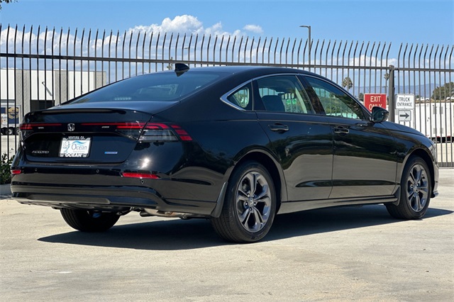 2025 Honda Accord Hybrid EX-L photo 4