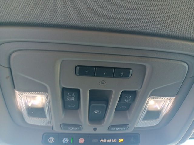 2019 Gmc Sierra 1500 SLT photo 18