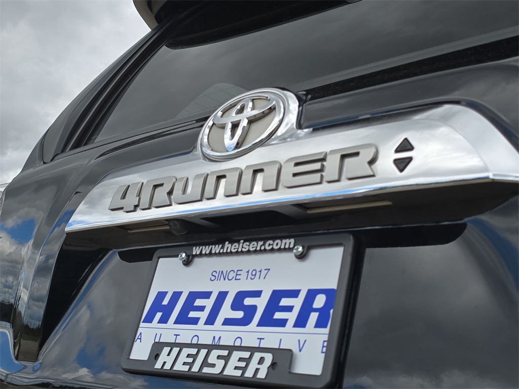 2022 Toyota 4Runner Limited photo 34
