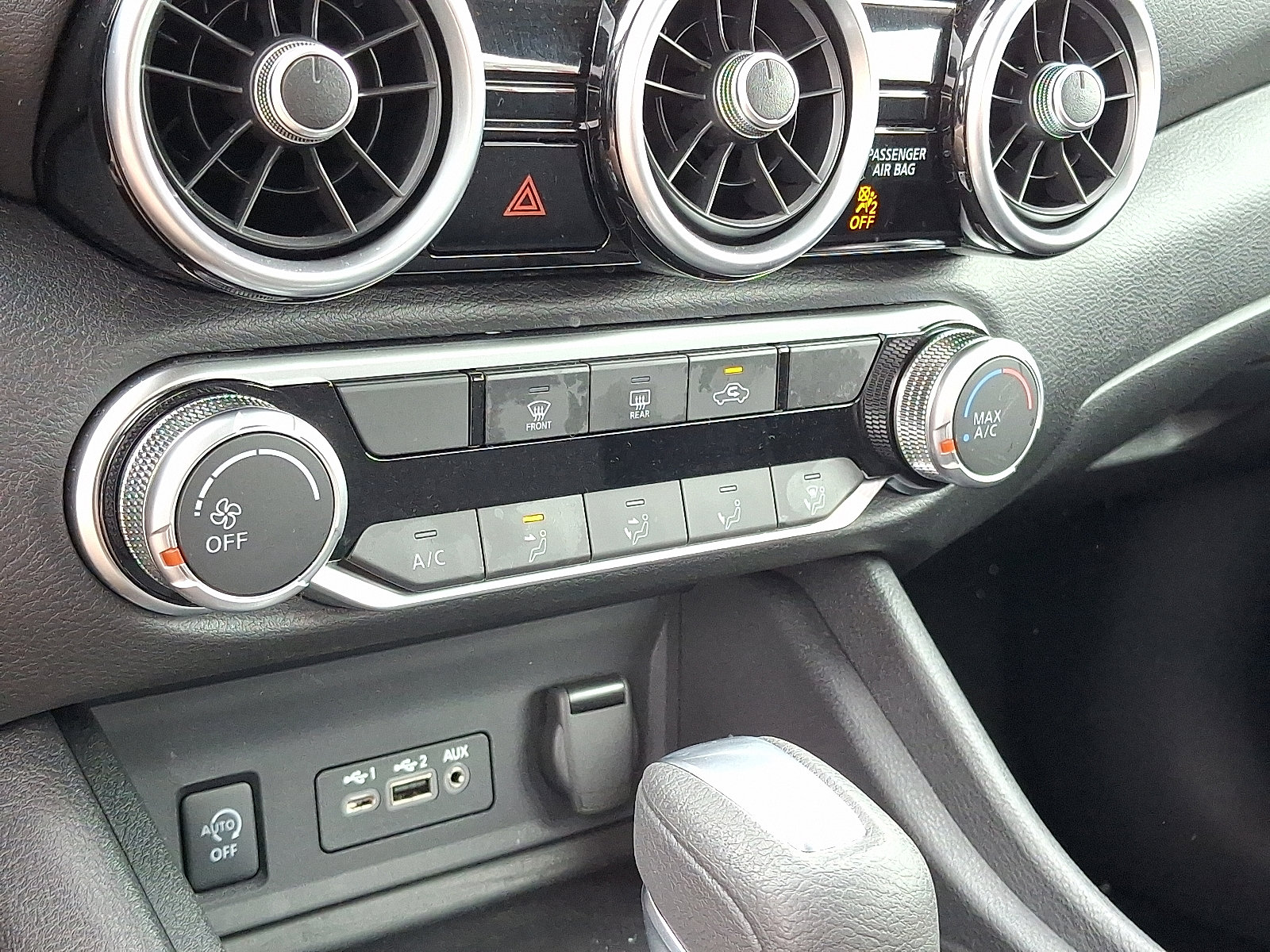 2024 Nissan Sentra SV photo 15