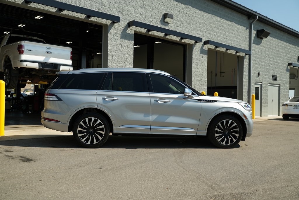 2022 Lincoln Aviator Black Label Grand Touring photo 4