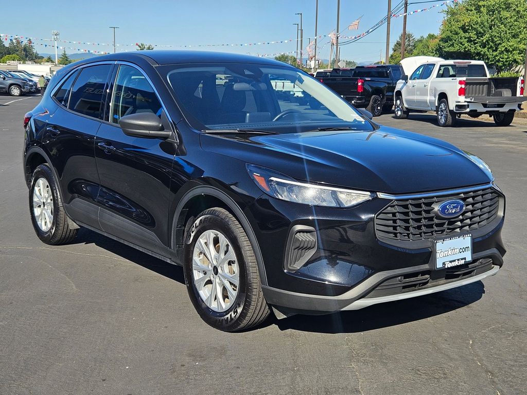 2023 Ford Escape Active photo 6