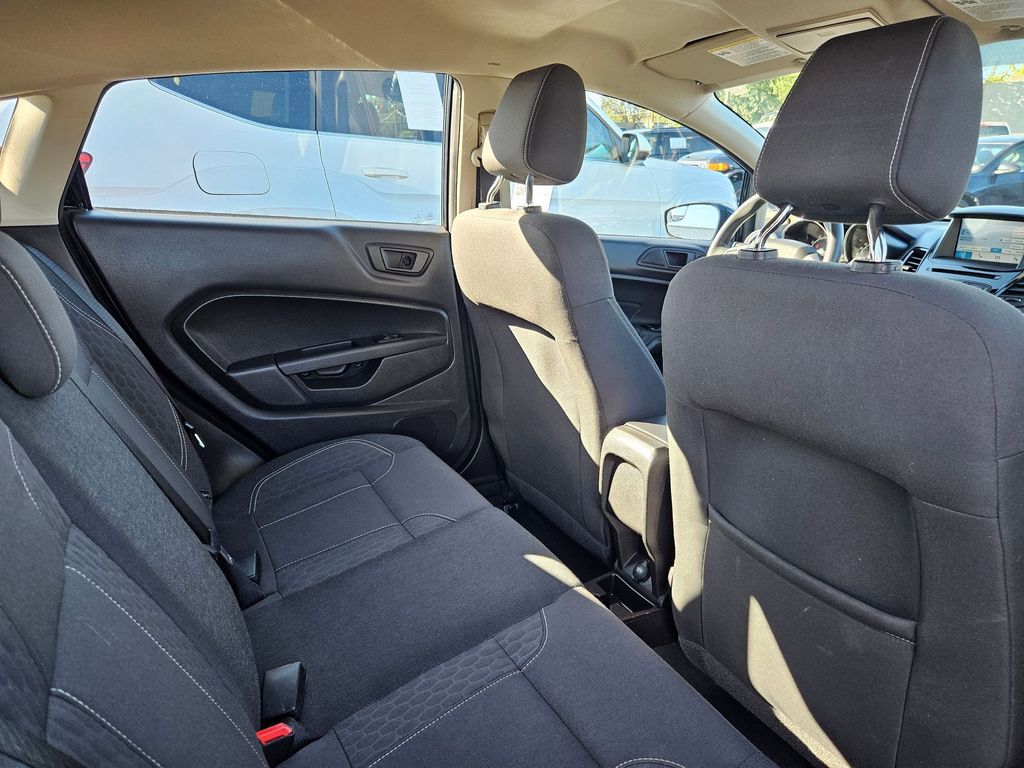 2019 Ford Fiesta SE photo 28