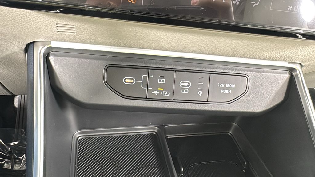 2026 Kia Carnival EX photo 28