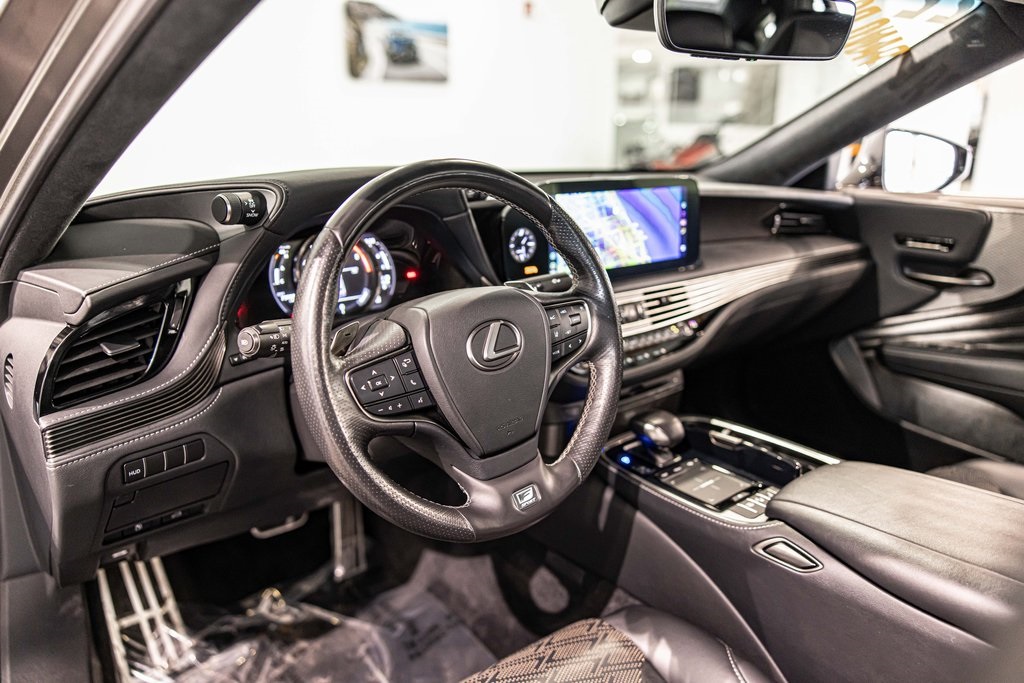 2022 LEXUS LS - Image 20