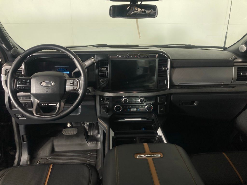 2024 Ford F-350 photo 2