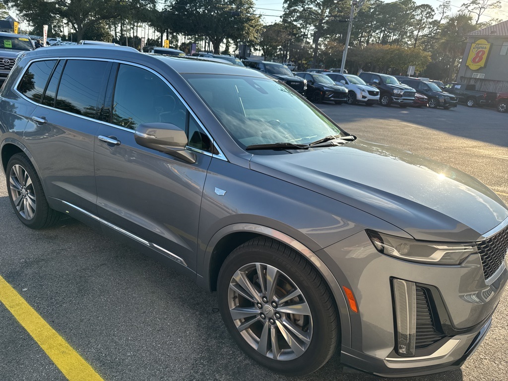 2020 Cadillac XT6 Premium Luxury photo 2