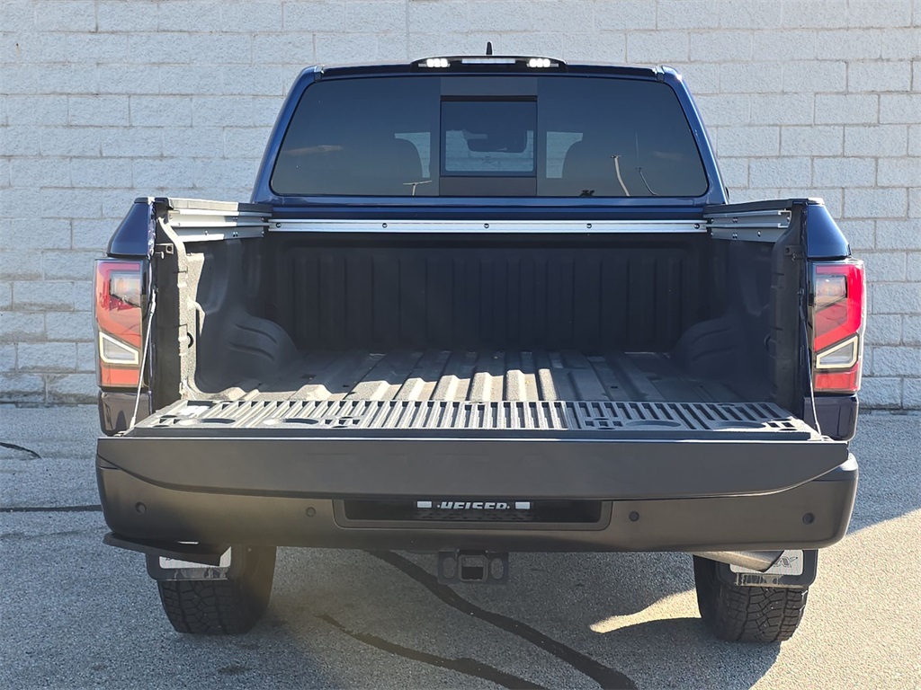 2023 Nissan Titan PRO-4X photo 33