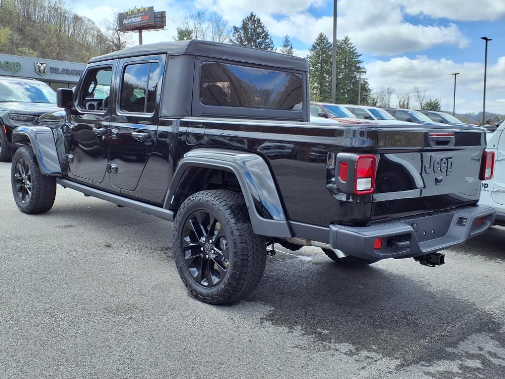 2025 Jeep Gladiator Sport photo 3