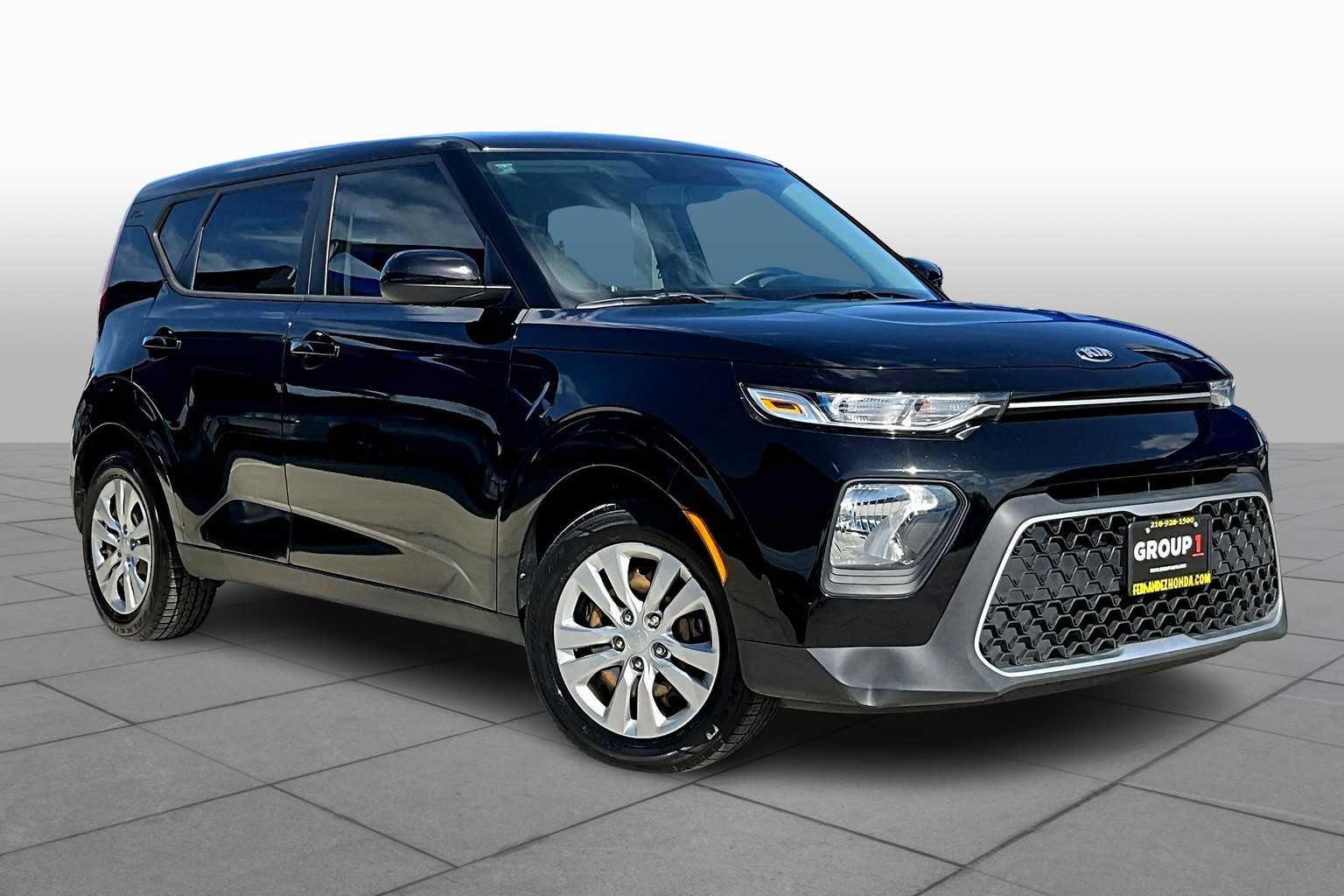 2020 Kia Soul LX photo 2