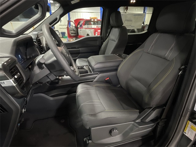 2025 Ford F-150 STX photo 12