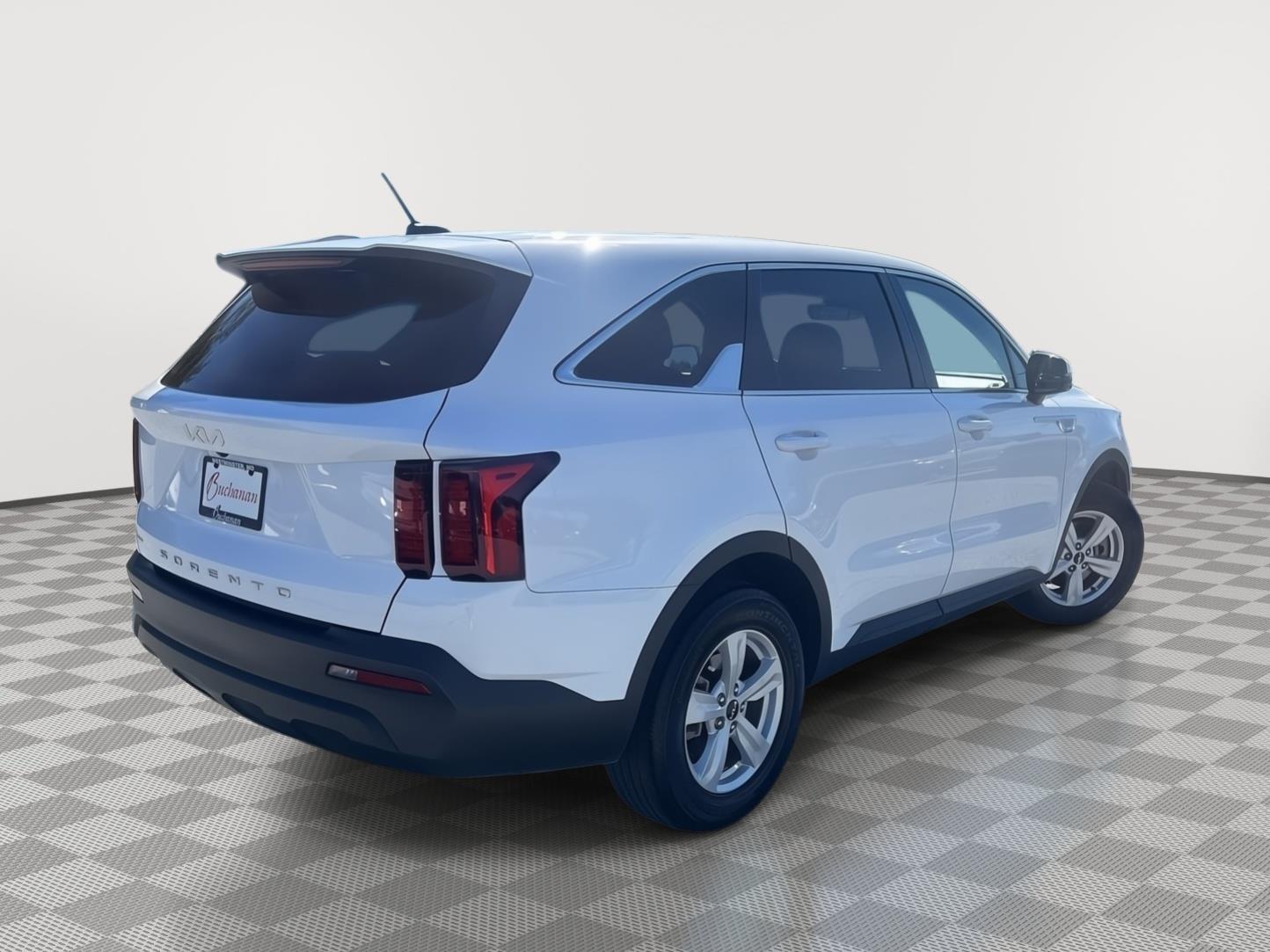 2022 Kia Sorento LX photo 2