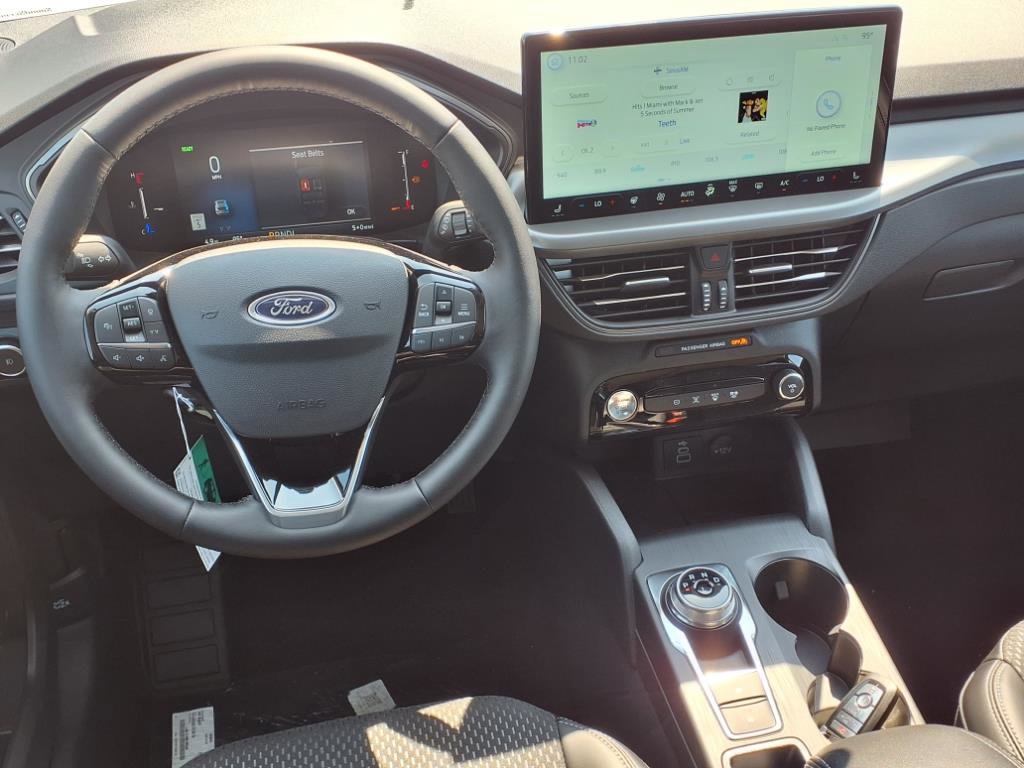 2025 Ford Escape photo 4