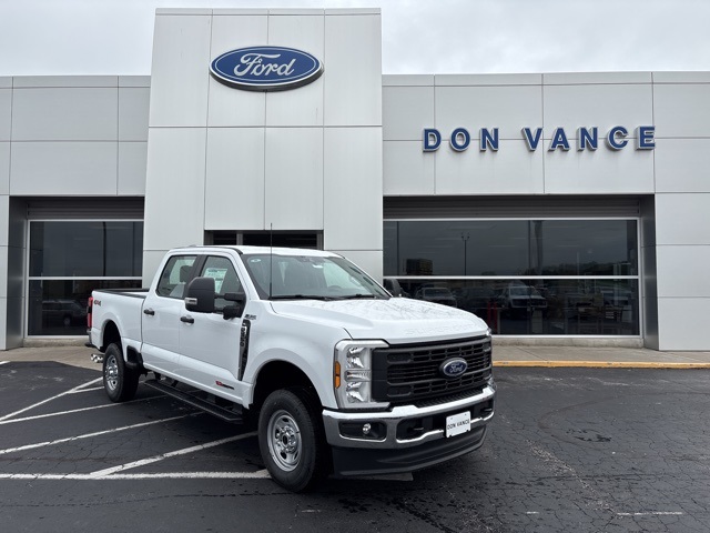 2025 Ford F-350 Super Duty XL's photo