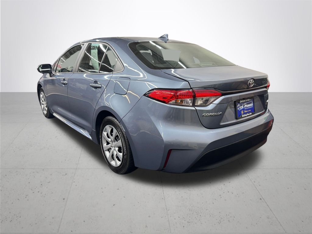 2023 Toyota Corolla LE photo 4