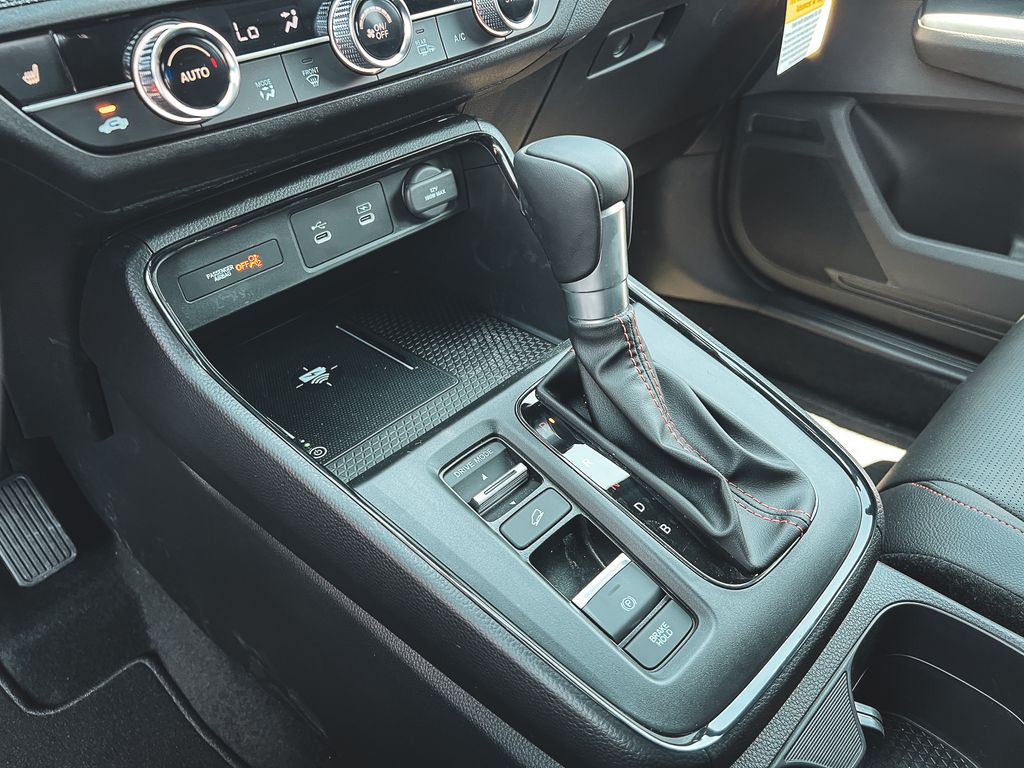 2026 Honda CR-V Hybrid Sport-L photo 17