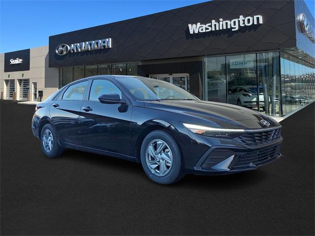 2026 Hyundai Elantra SE's photo