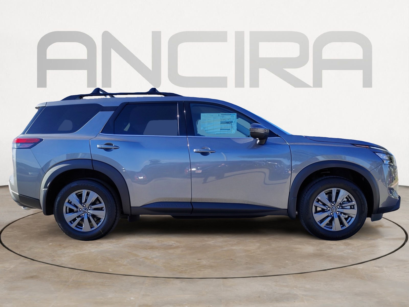 2025 Nissan Pathfinder SV photo 11
