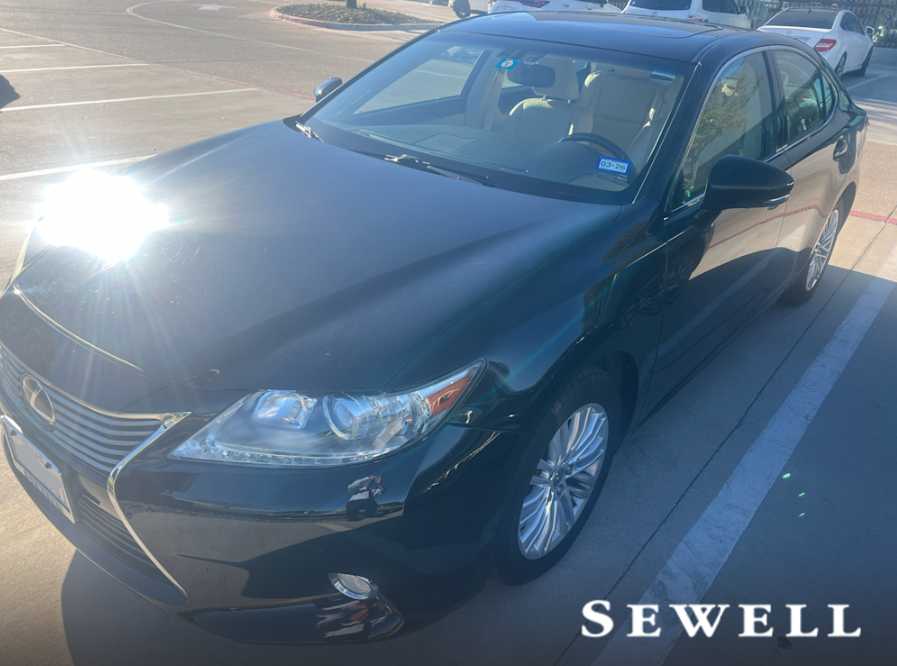 2013 Lexus ES Base's photo