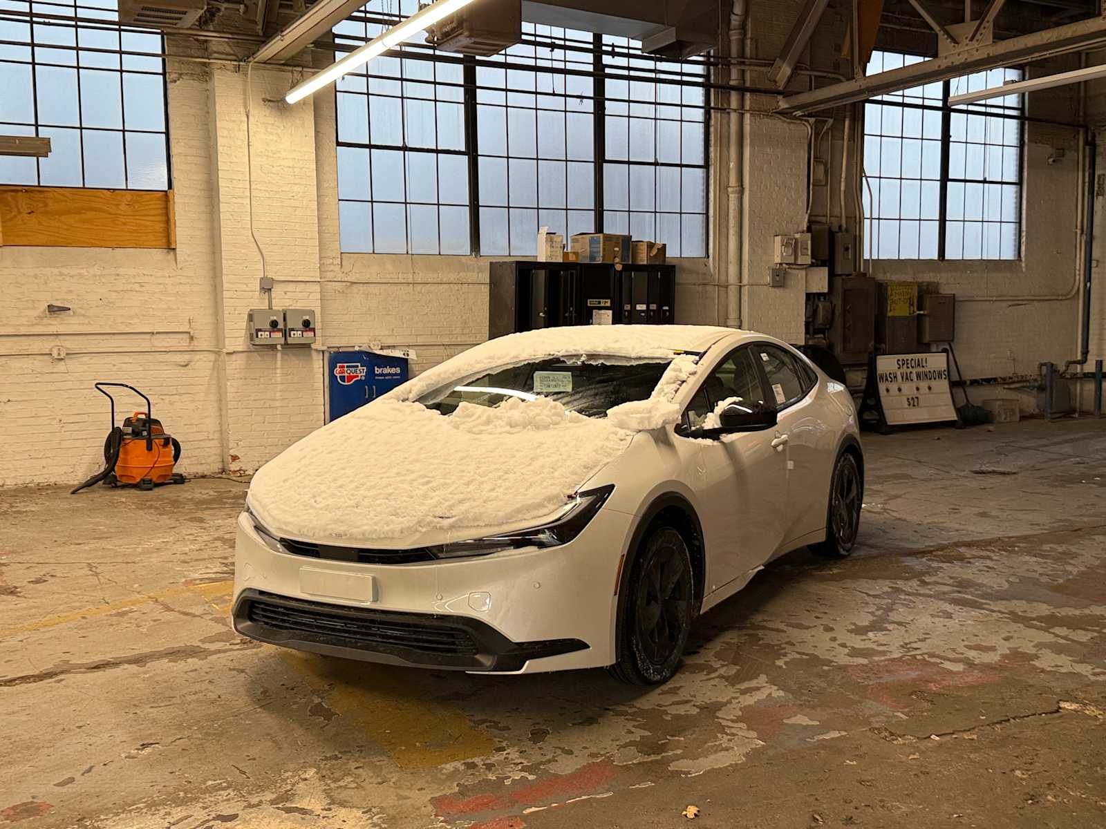 2026 Toyota Prius LE's photo