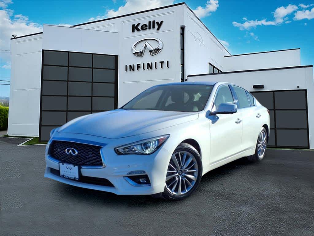 2022 INFINITI Q50 LUXE