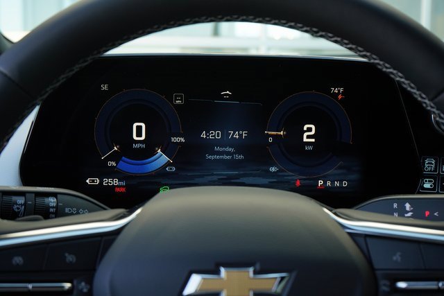 2025 Chevrolet Equinox EV 1LT photo 13