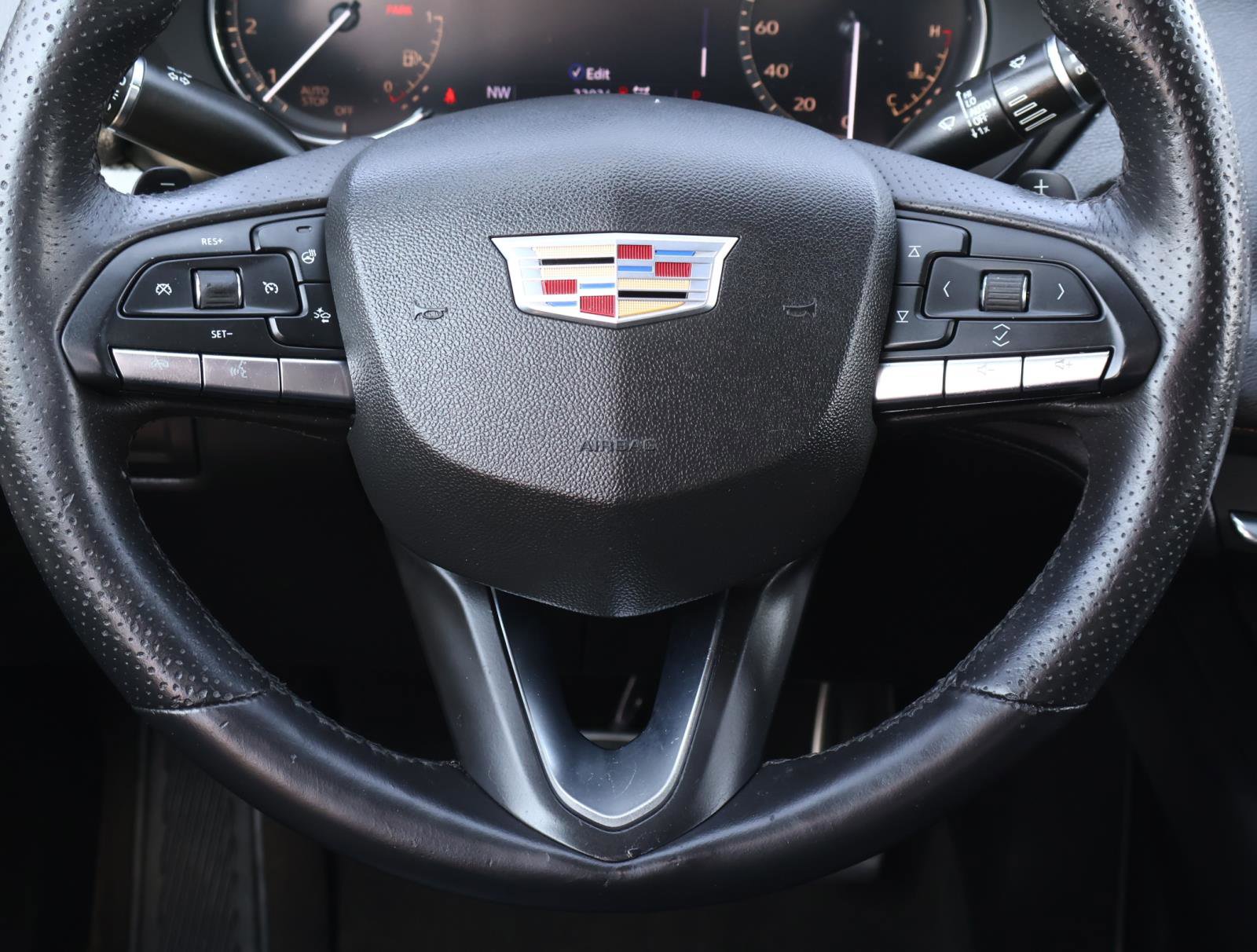 2023 Cadillac XT4 Sport photo 13