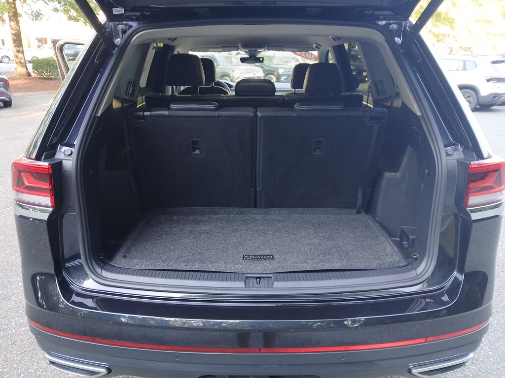 2024 Volkswagen Atlas SE Technology photo 18