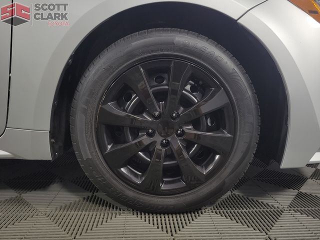 2023 Toyota Corolla LE photo 8
