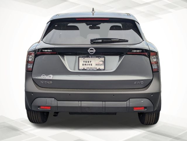 2025 Nissan Kicks SV photo 3