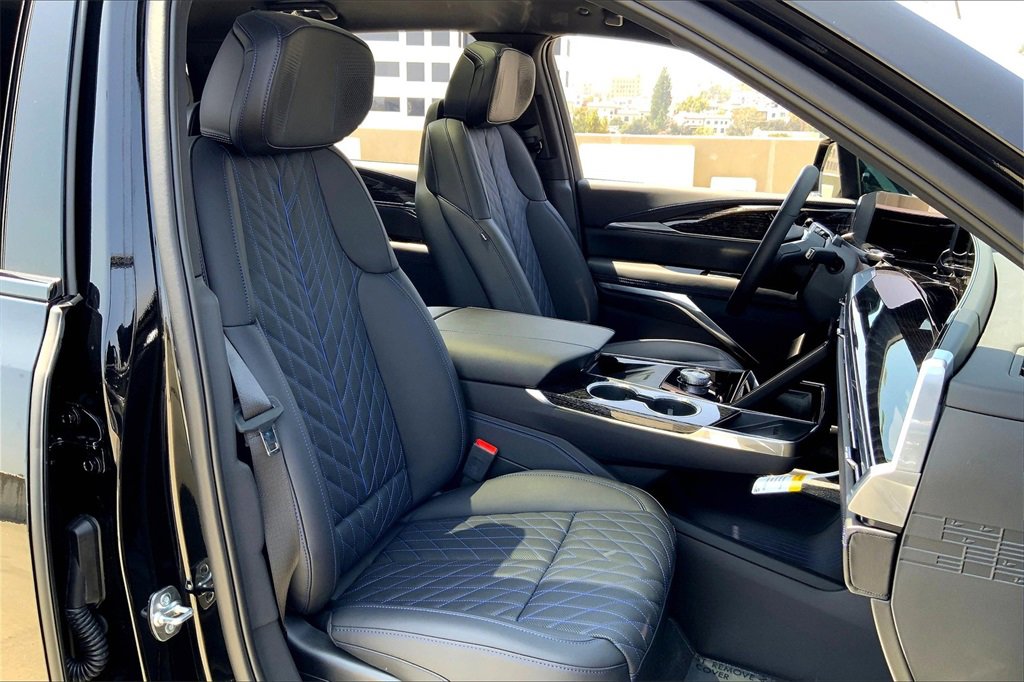 2026 Cadillac Escalade IQ Sport photo 30